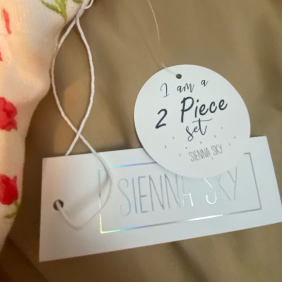 SIENNA SKY women’s top and skirt set M - Picture 4 of 5